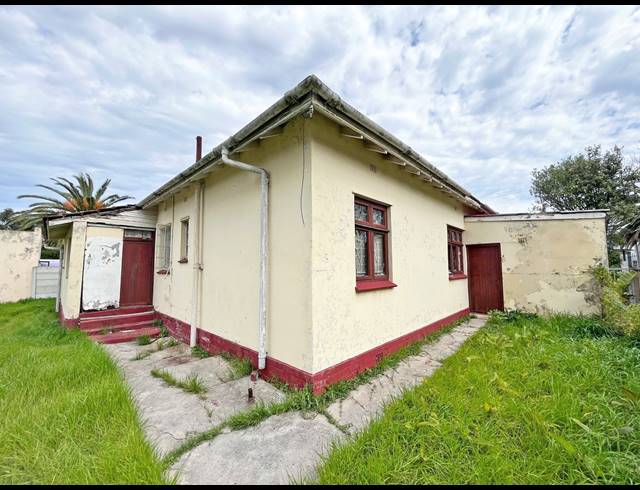2 BEDROOM HOUSE FOR SALE IN PLUMSTEAD